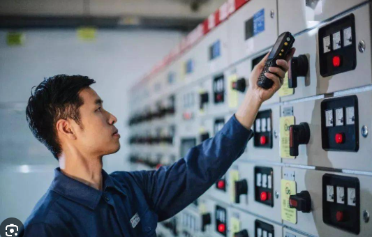 Zhongmeng Electric launches annual equipment inspection service special action